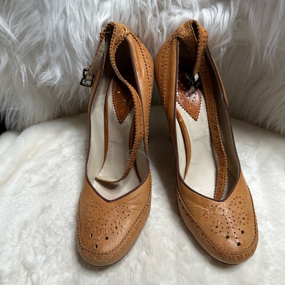 Paul Smith Babydoll Round Toe Ankle Strap Heels Shoes, originally $595